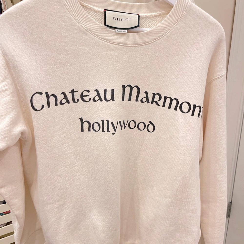Gucci Cream Sweatshirt with Floral Design
Slightly worn, Italy
ALL SALES FINAL!